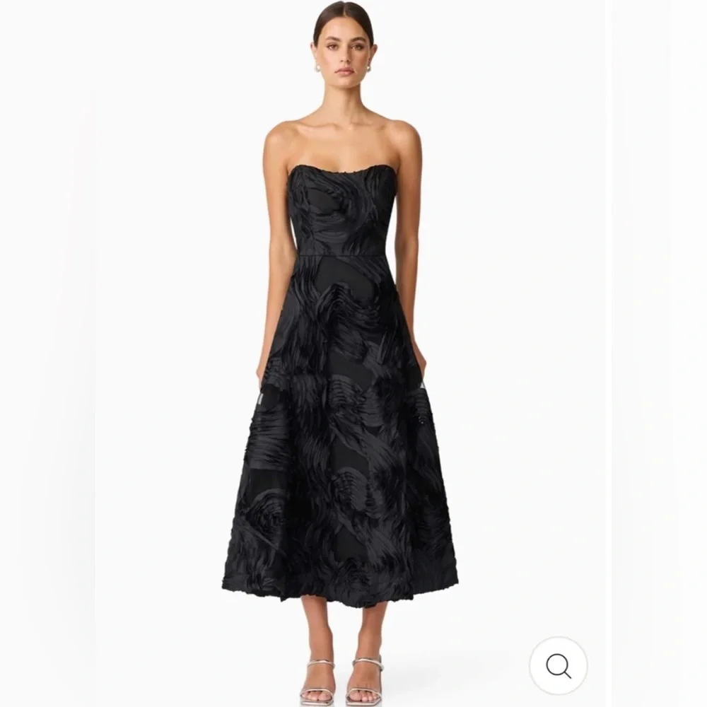 ELLIATT  Asher Sweetheart Midi Dress in Black SIZE: SMALL - Picture 2 of 11